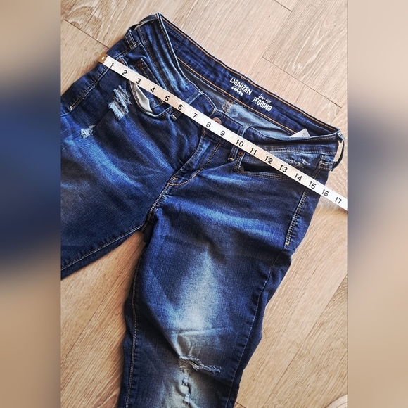 Levi's Size 9 Women's Distressed Skinny Jeans - Dark Blue - Picture 15 of 16